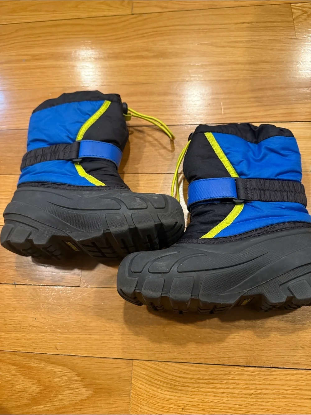 Sorel boys winter snow boots size 12.